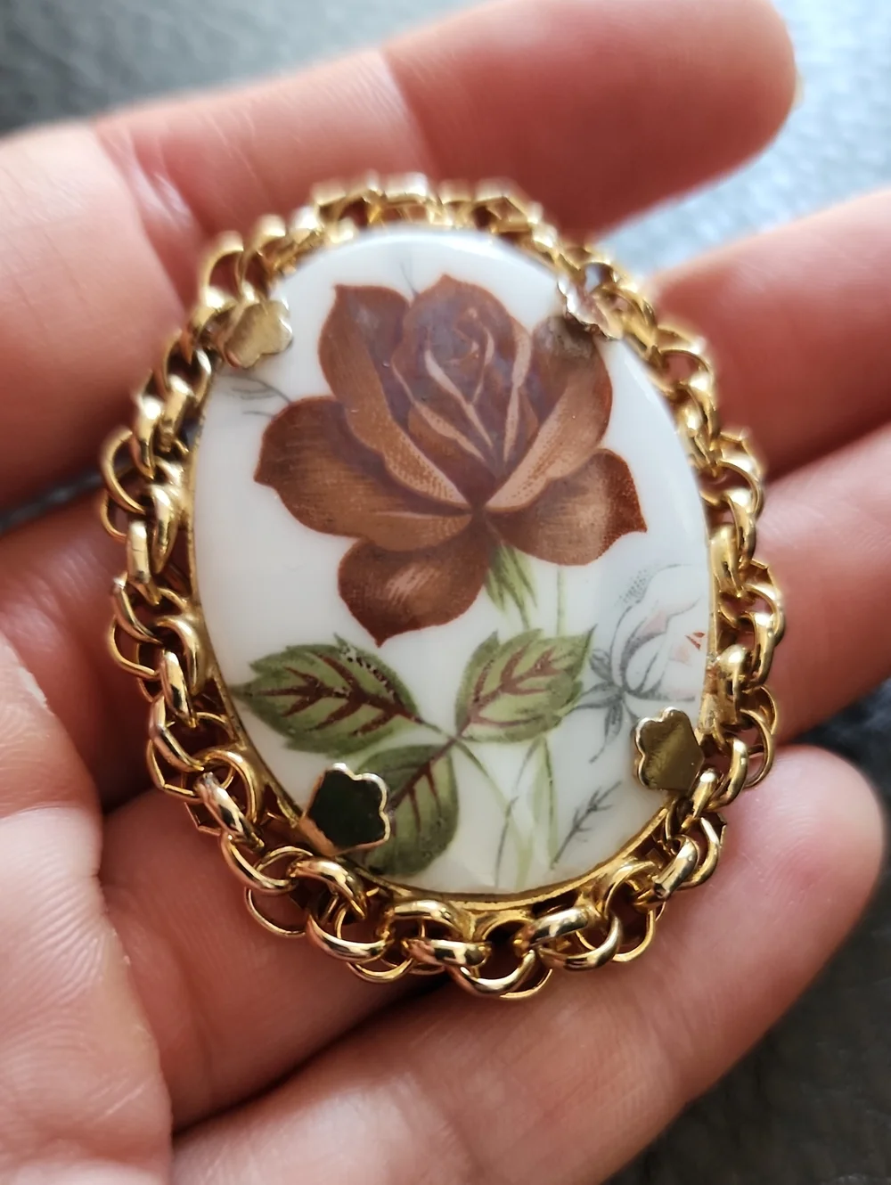 VTG Gold-Tone Floral Porcelain Cameo Brooch/Pendant - Brown Rose